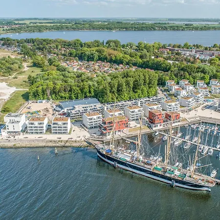 Duenenvilla 20, Whg 4 *