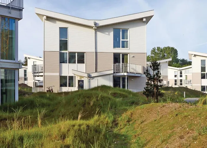 Duenenvilla 20, Whg 4 *